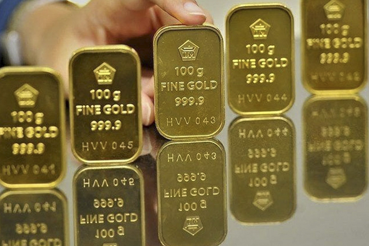 Harga Emas Antam Hari ini Stagnan di Rp1.056.000/gram