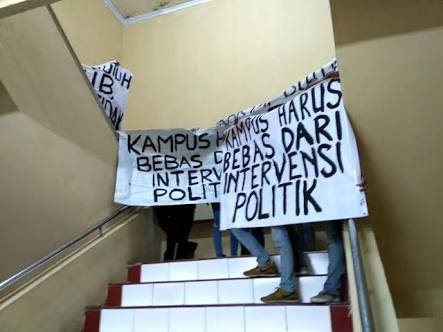 Jangan Asal Debat Politik di Kampus